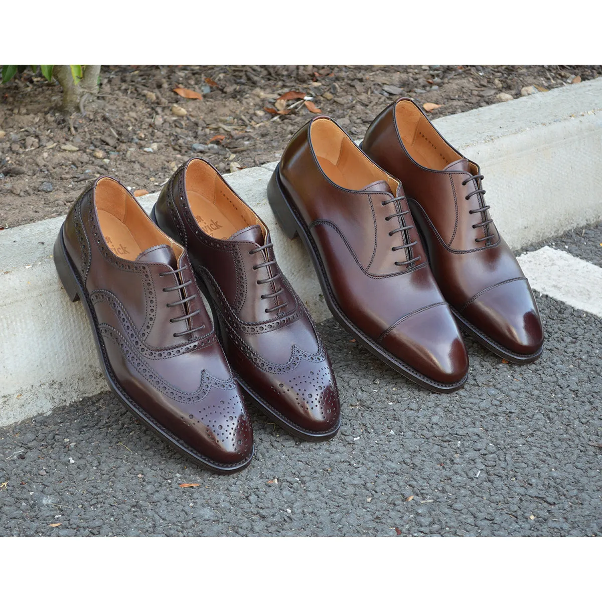 Berwick 1707 Brogue (5215) - Moka